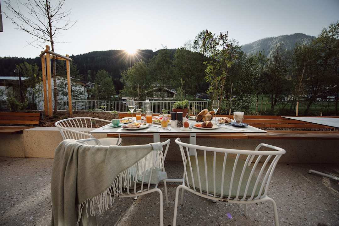 Gastro Dips&Drops - The First Bike And Ski Hub
