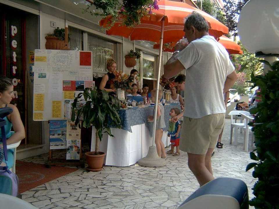 Terrasse Hotel Petronio