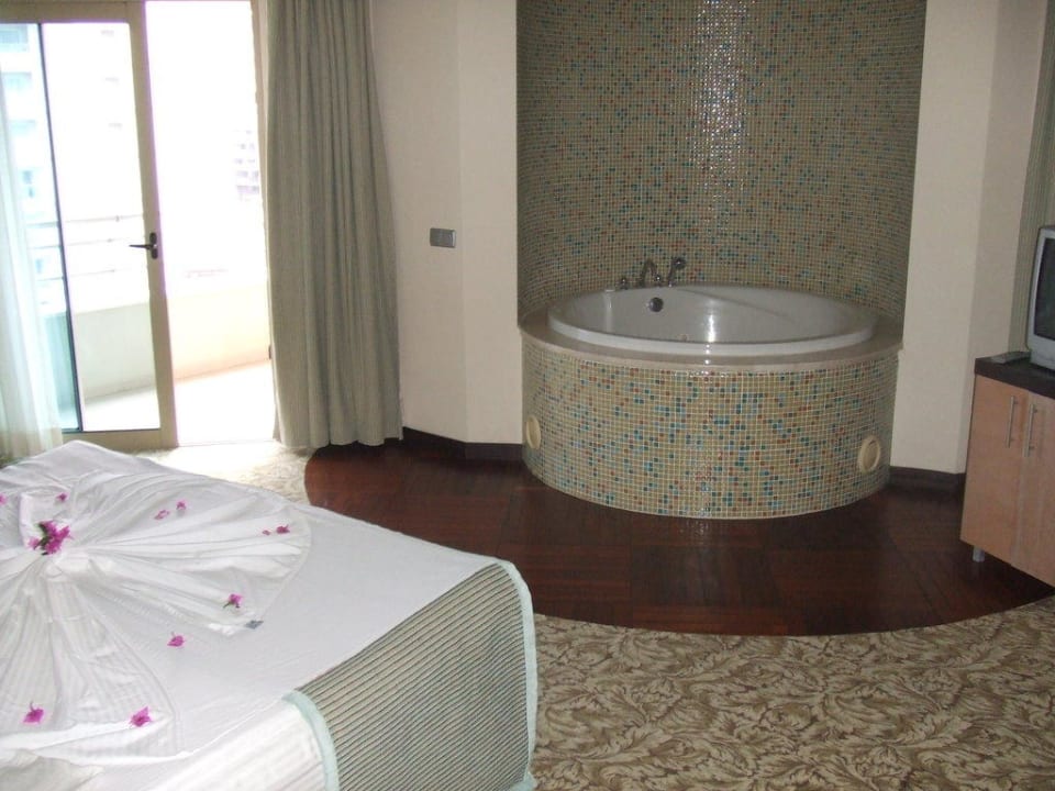 Suite mit Jacuzzi Royal Wings Hotel
