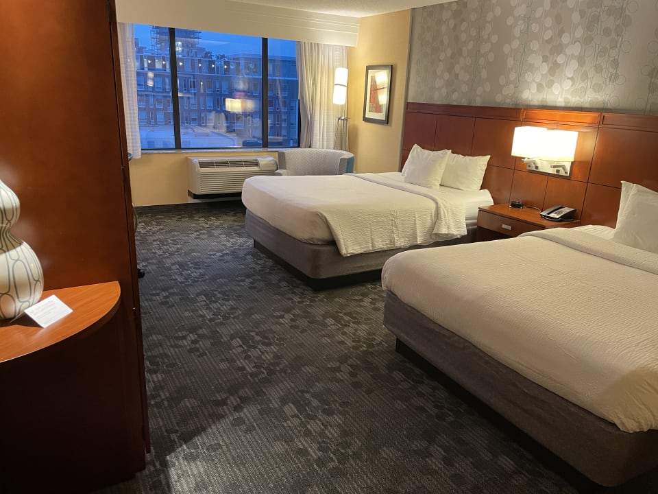 Zimmer Hotel Courtyard by Marriott Downtown - Newark