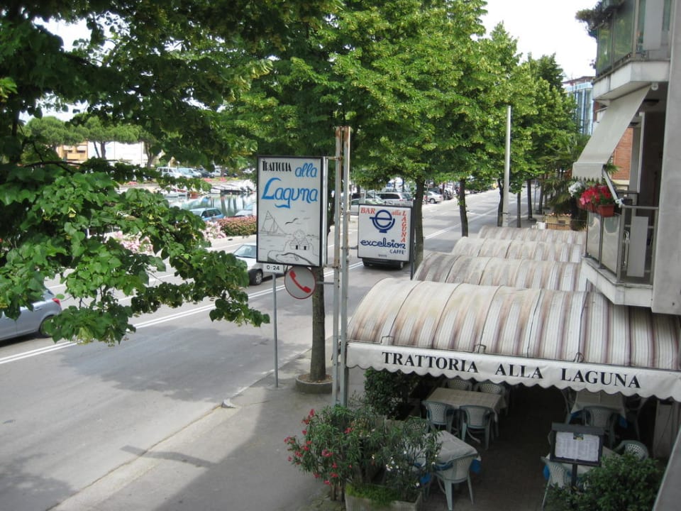 Blick vom Balkon Hotel Euro Meuble Grado