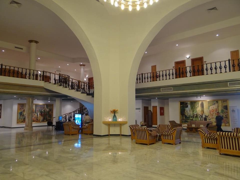 Die Lobby Desert Rose