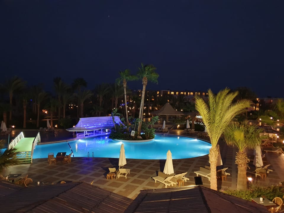 Pool Brayka Bay Resort