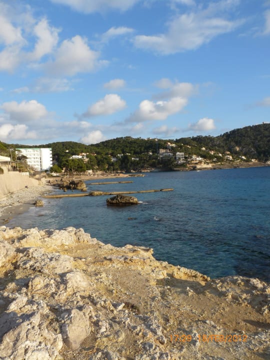Ausblick von der Liegewiese BAHÍA SUITES CAMP DE MAR