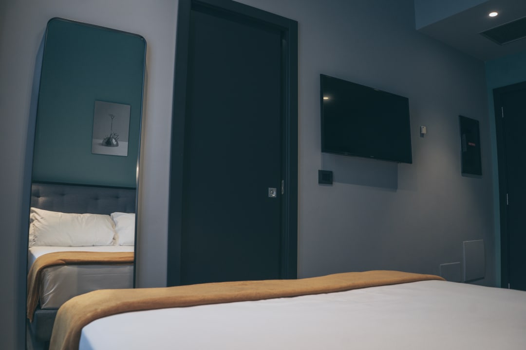 Zimmer The Poet Hotel