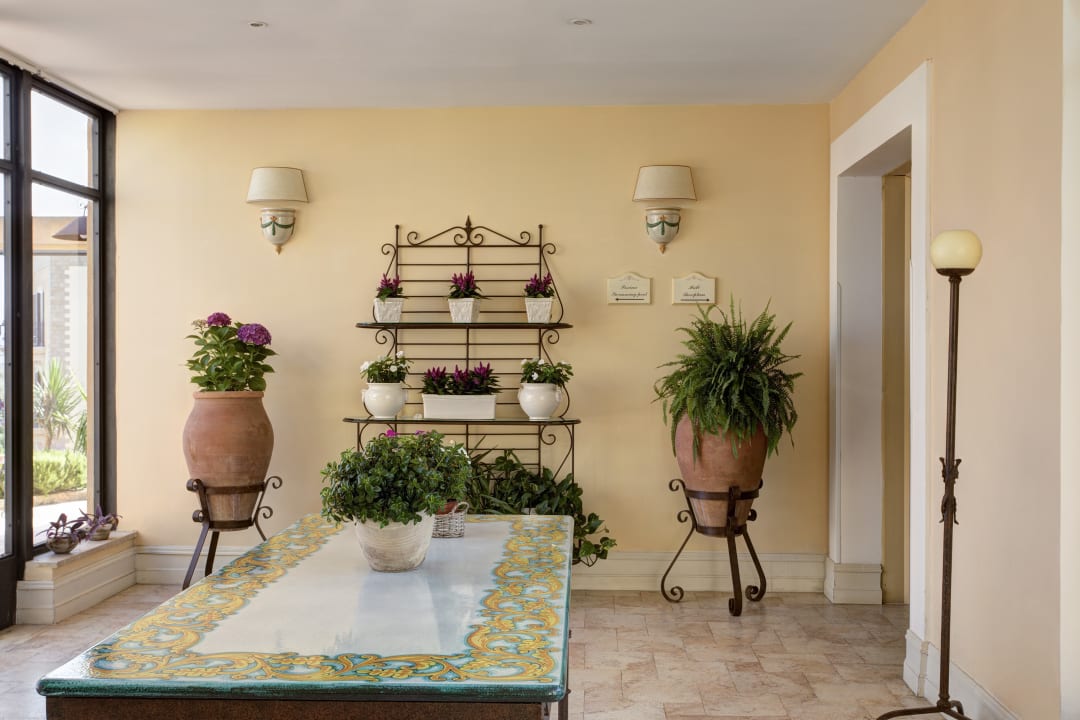 Lobby Baglio Oneto dei Principi di San Lorenzo - Luxury Wine Resort