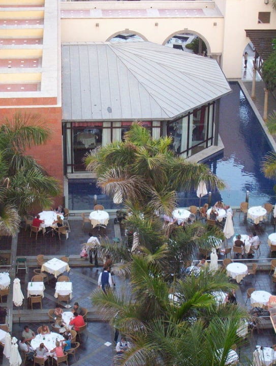 Blick auf das Restaurant vom Turm Lopesan Costa Meloneras, Resort & Spa
