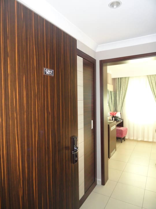 Eingang zum Zimmer Opia Hotel