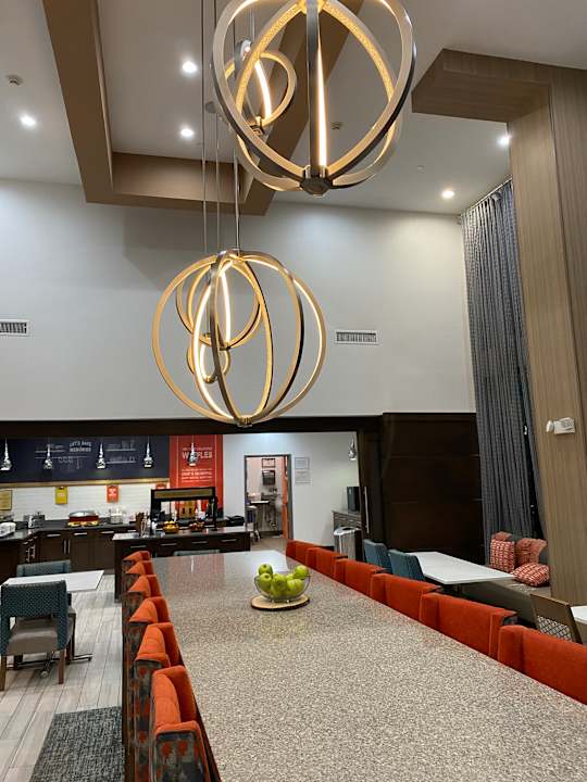 Gastro Hampton Inn & Suites Dallas-Central Expy/North Park Area