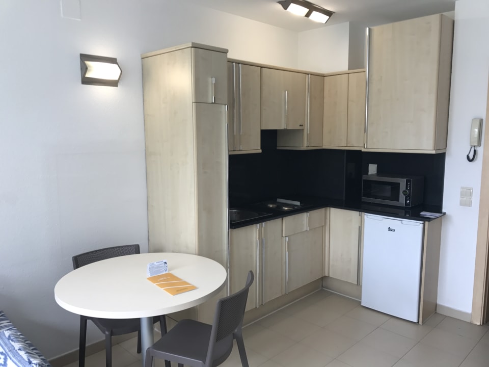 Zimmer Hotel Atenea Park Suites & Apartments