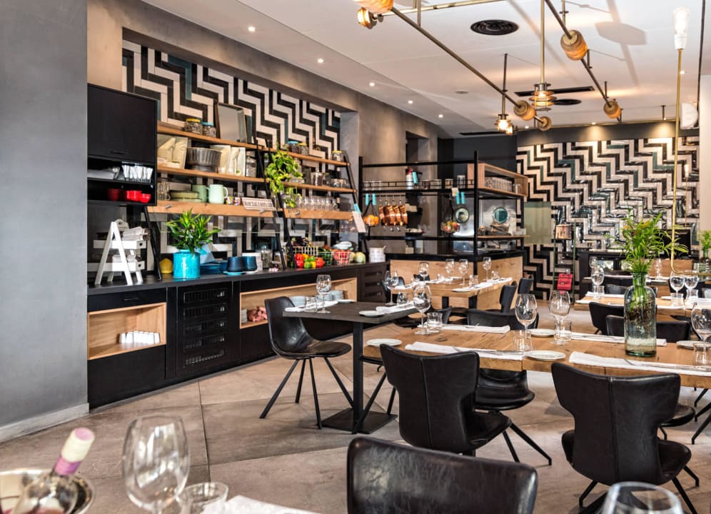 Dining Hotel Prima City