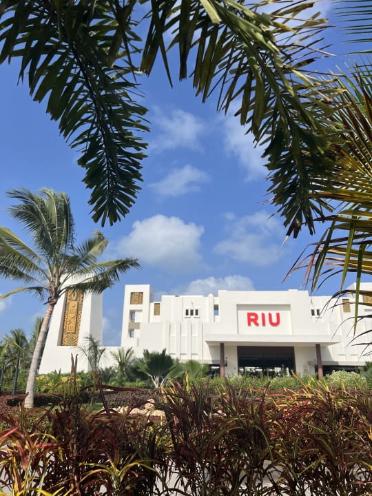 Außenansicht Hotel Riu Jambo