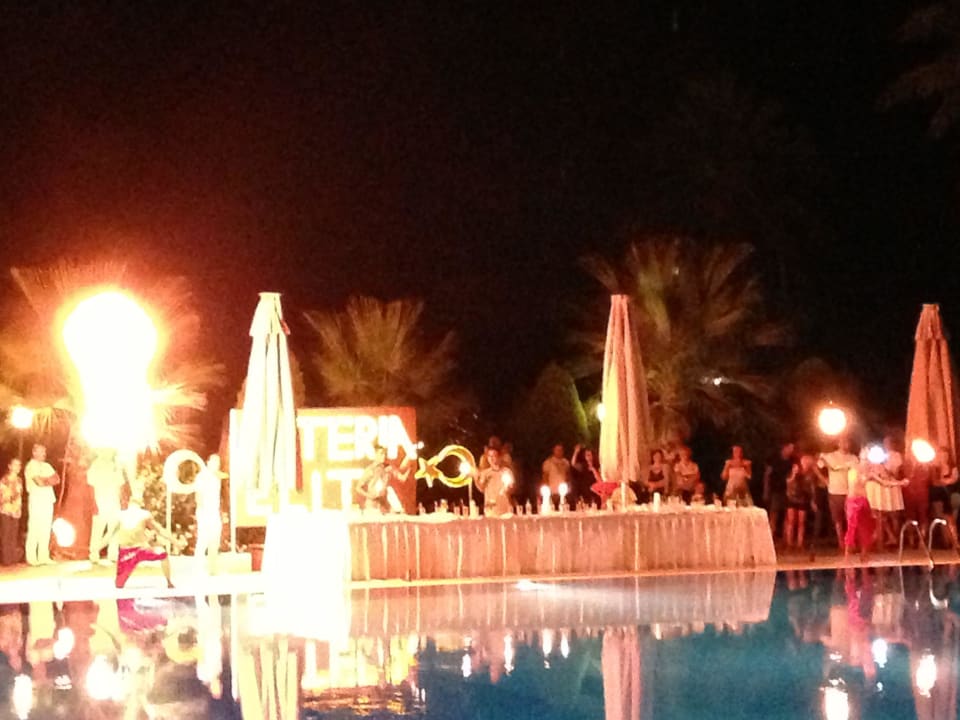 White-Party Sunis Elita Beach Resort & Spa