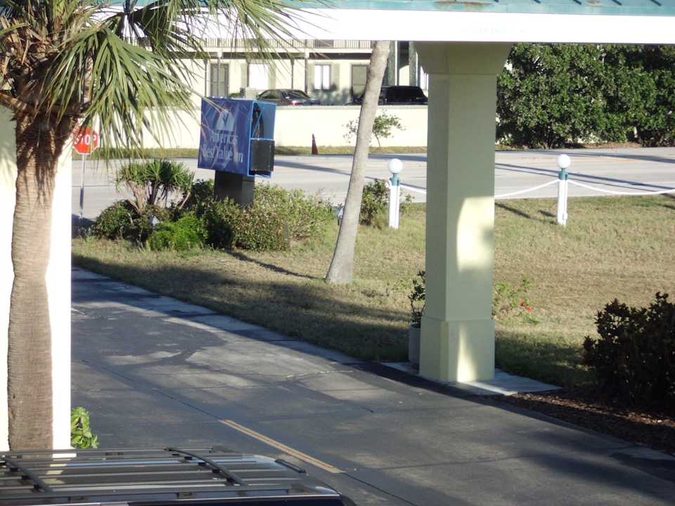 Überklebtes Days inn Hotel Americas Best Value Inn Satellite Beach