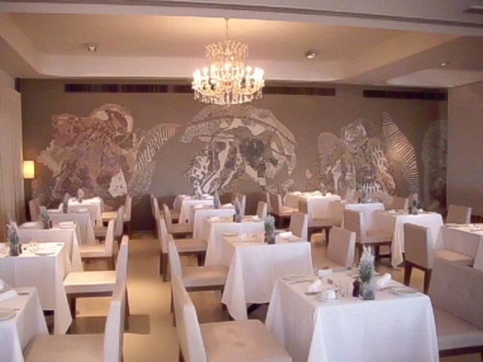 Frühstücksraum mit Wandmosaik Hotel Almyra