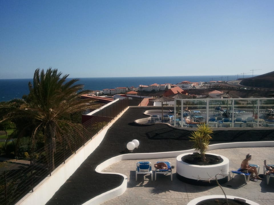 Blick von der Dachterrasse allsun App.-Hotel Esquinzo Beach