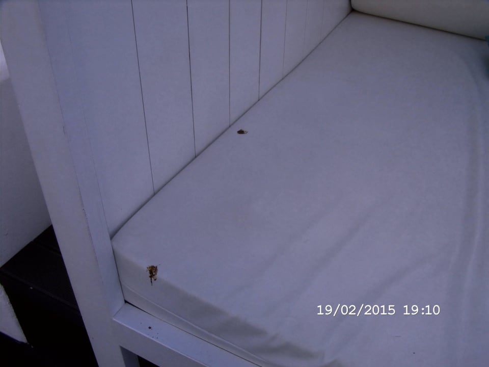 Auflagen Cabana mit Fäkalien Hotel Gold by Marina