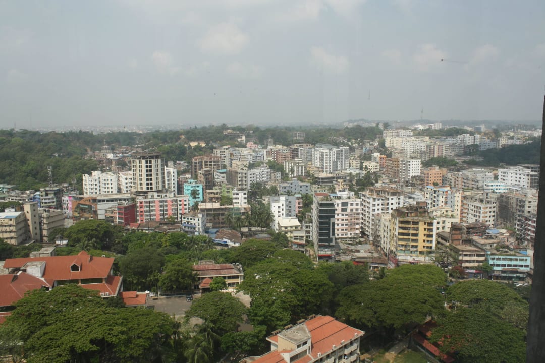 Blick auf die Stadt Radisson Blu Chittagong Bay View