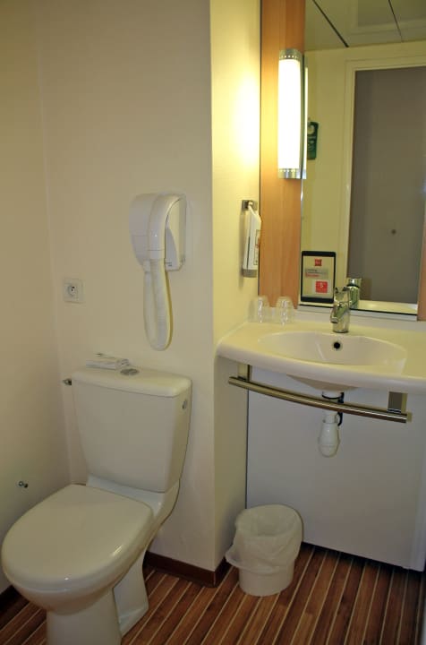 Zimmer ibis Lyon Gerland Musée des Confluences