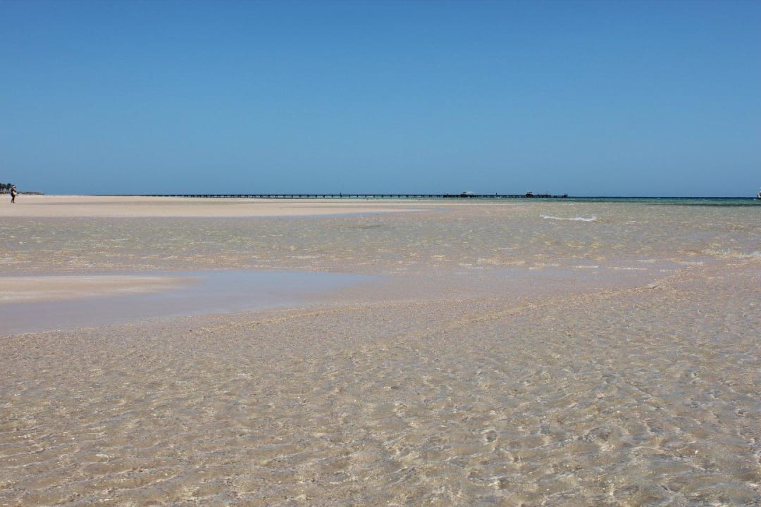 Die vorgelagerte Sandbank Hotel Sheraton Soma Bay Resort