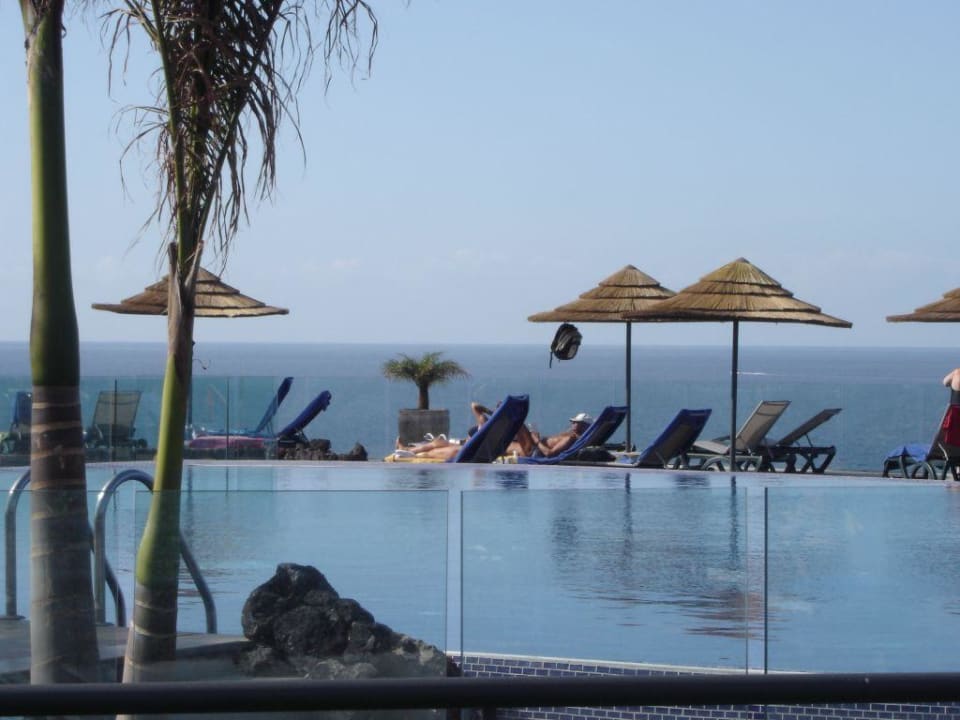 Pool und Meer sind eine Einheit Barceló Santiago - Adults Only