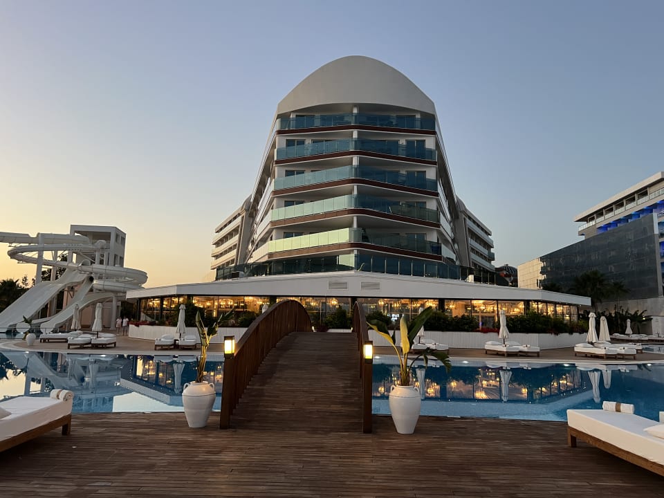 Pool Rubi Platinum Sign