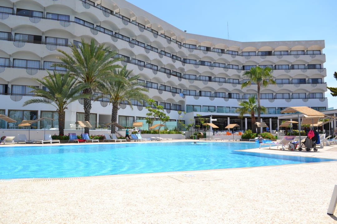 Hotel u. Pool Crystal Springs Beach Hotel