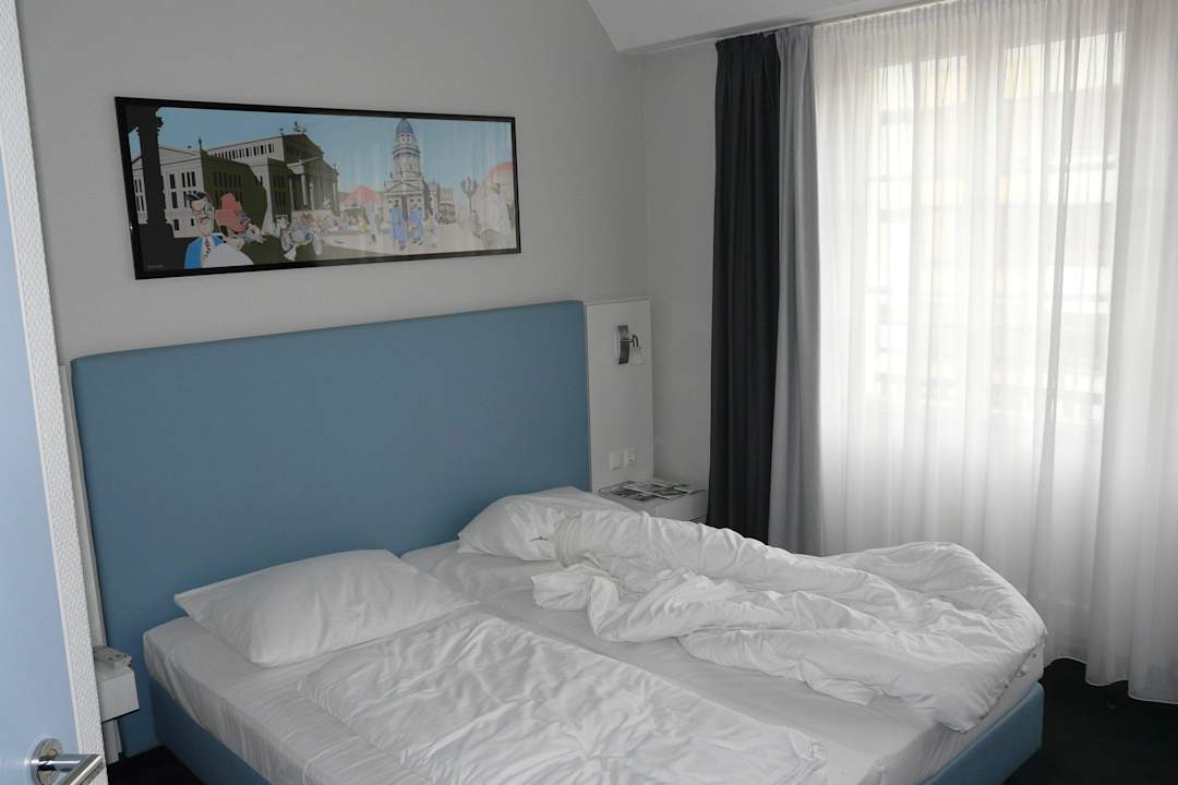 Bett Garner Hotel Berlin - Checkpoint Charlie