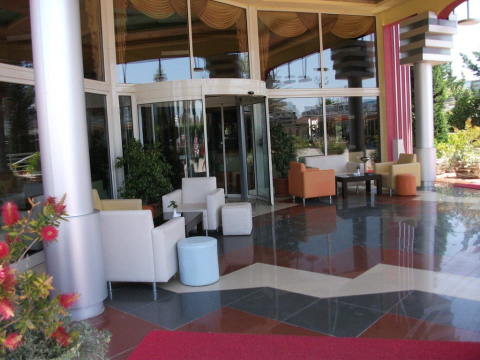 Der Eingang  Hotel Orfeus Park