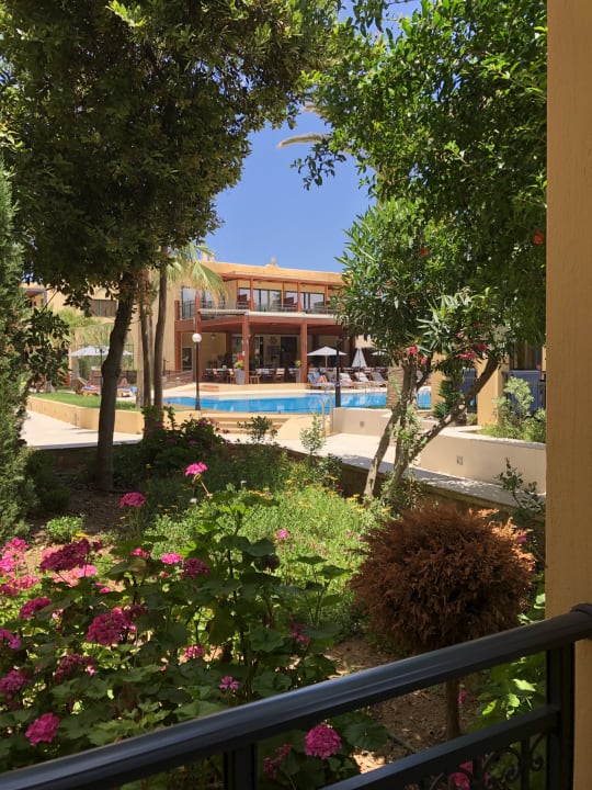 Garten Hotel Atlantis Beach