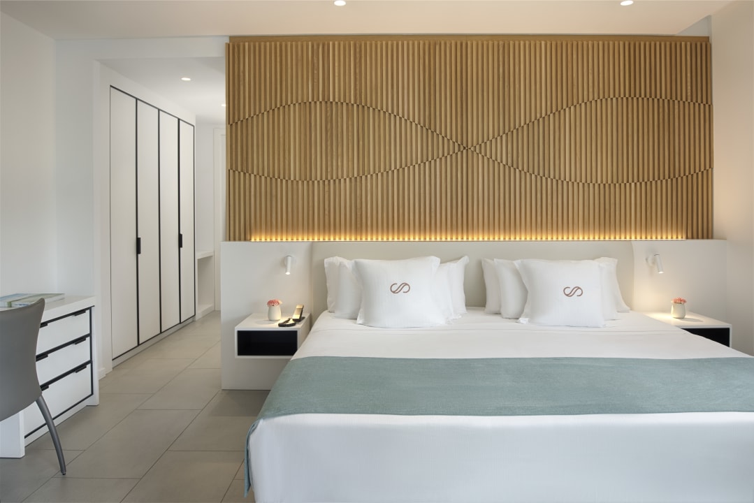 Zimmer Royal Hideaway Corales Suites