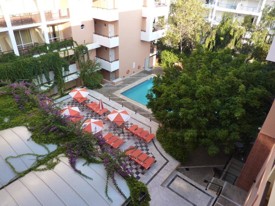 Blick aus unserem Fenster Atrium Ambiance Hotel