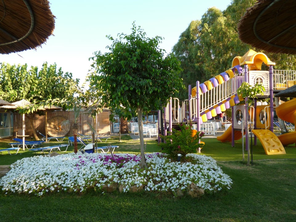 Corissia Parkanlage Corissia Beach Hotel