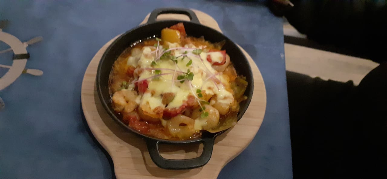 Gastro Acanthus Cennet Barut Collection