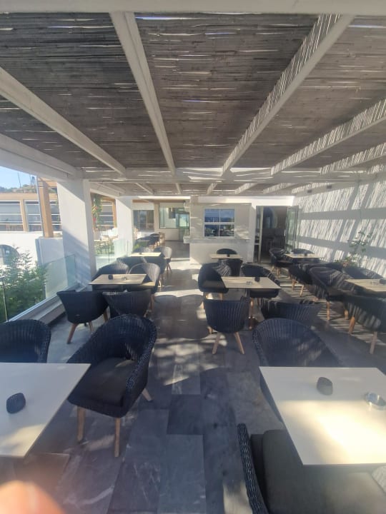 Gastro Hotel Kakkos Bay