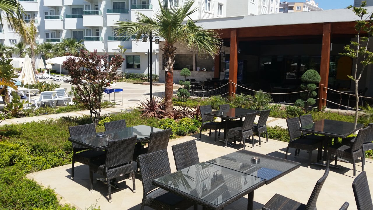 Terrasse  Wyndham Garden Lara