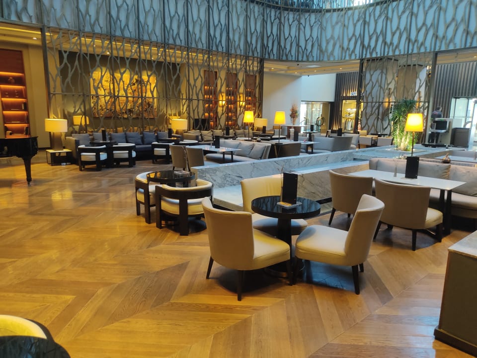 Lobby Ankara HiltonSA