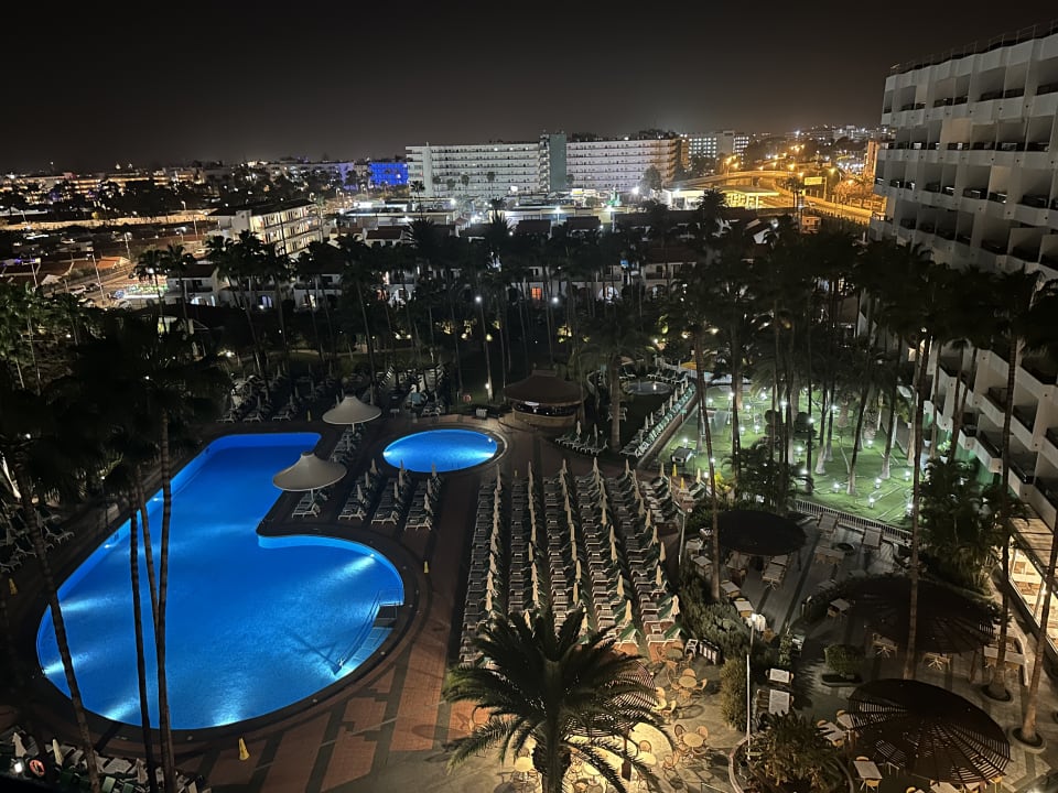 Pool Bull Eugenia Victoria & Spa