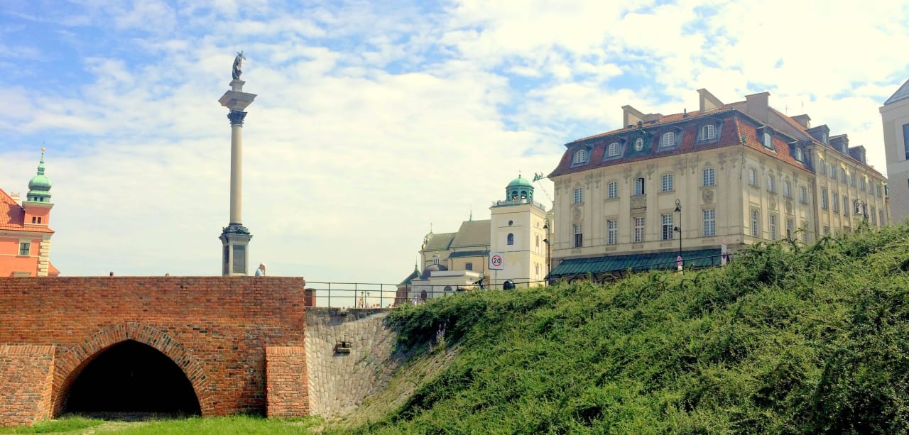 Dom Literatrury Dom Literatury Pokoje Goscinne