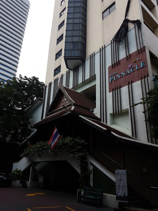 Lobby Pinnacle Lumpinee Park Hotel