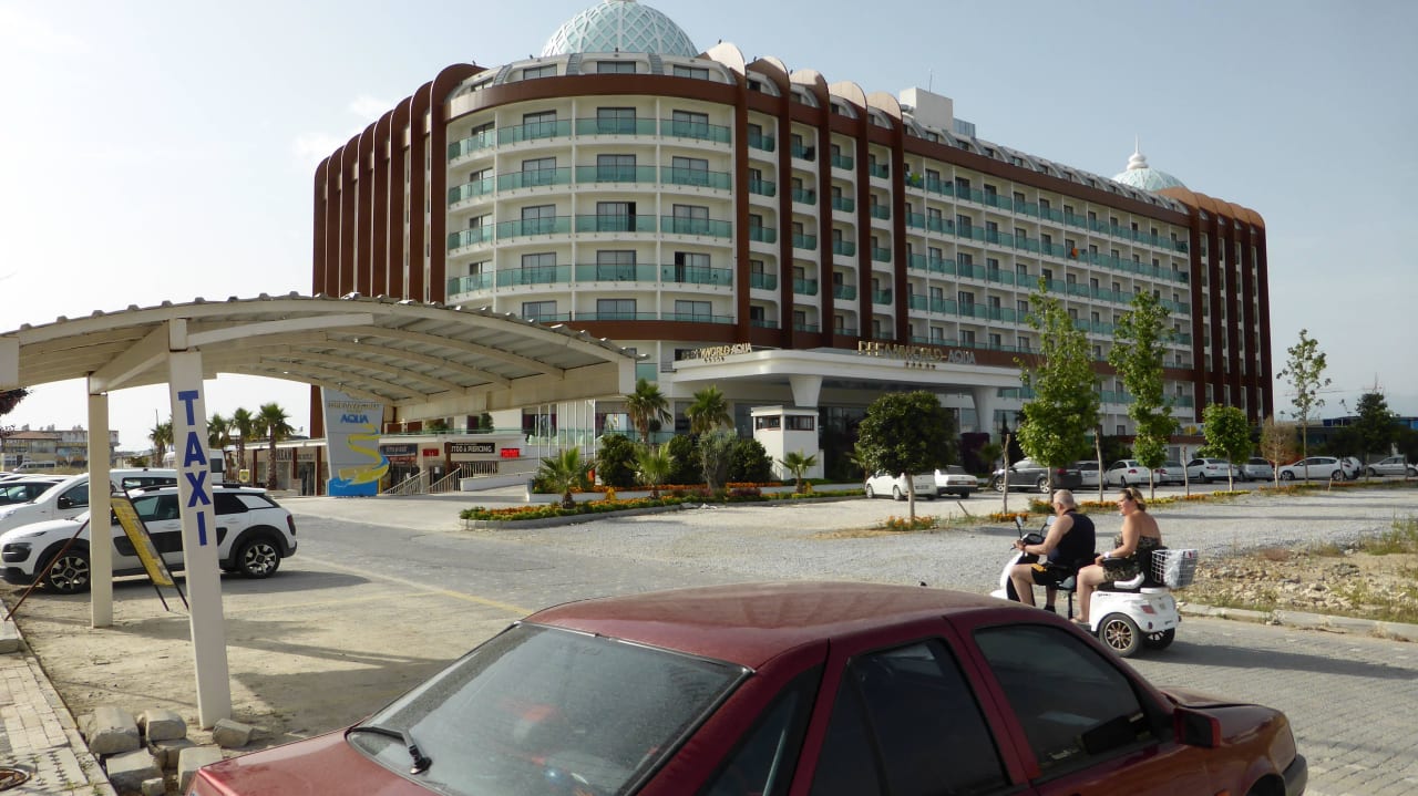Aussenansicht Dream World Aqua Hotel