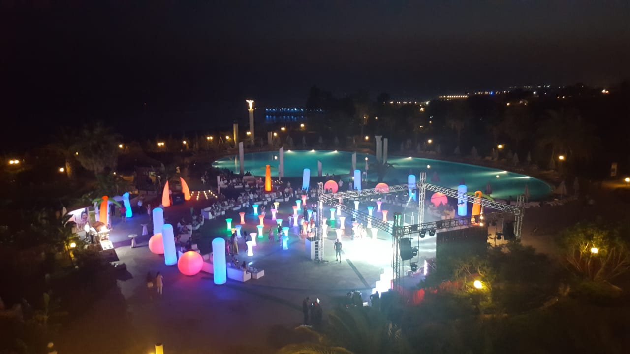 Neon-night Starlight Resort Hotel