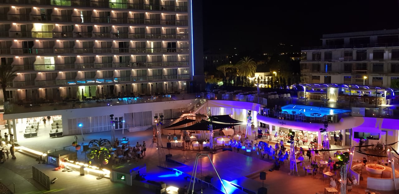 Ausblick The Ibiza Twiins