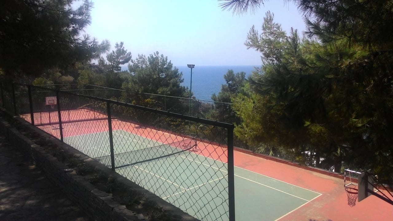 Tennisplatz Ladonia Hotels Adakule