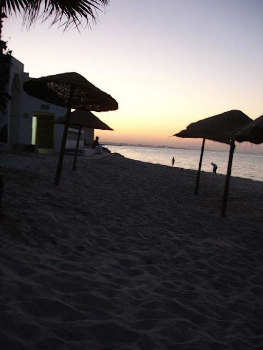Strand am Abend Alassio Hotel and Thalasso