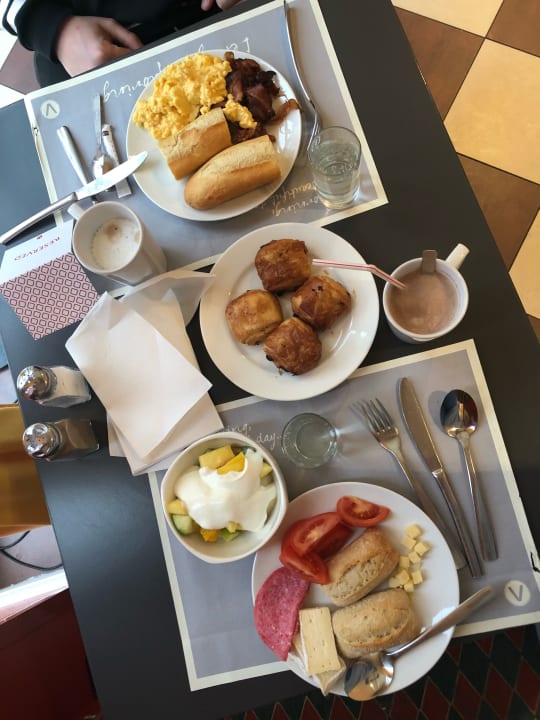 Gastro Grand Magic Hotel