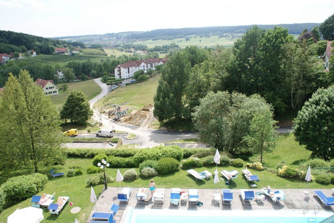 Ausblick 2ter Stock Wilfinger Bio Thermen Hotel