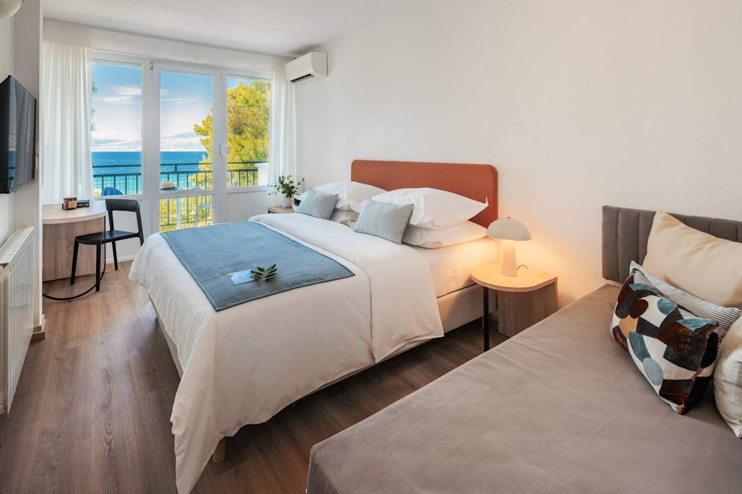 Zimmer Waterman Svpetrvs  Resort