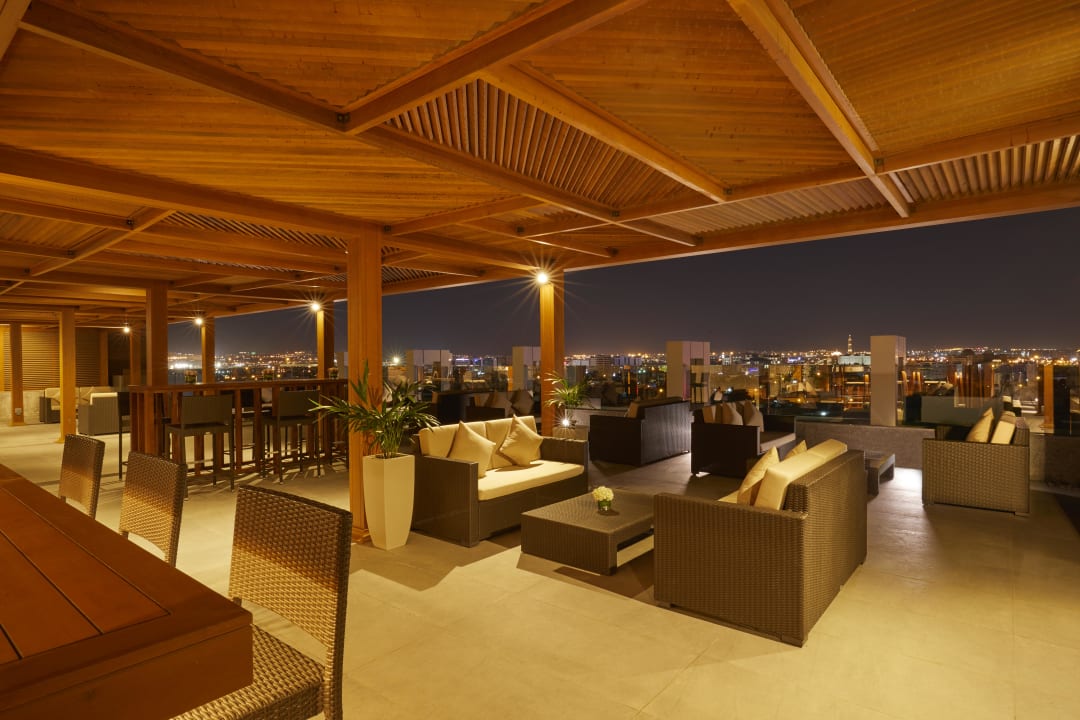 Gastro Royal Tulip Muscat Hotel