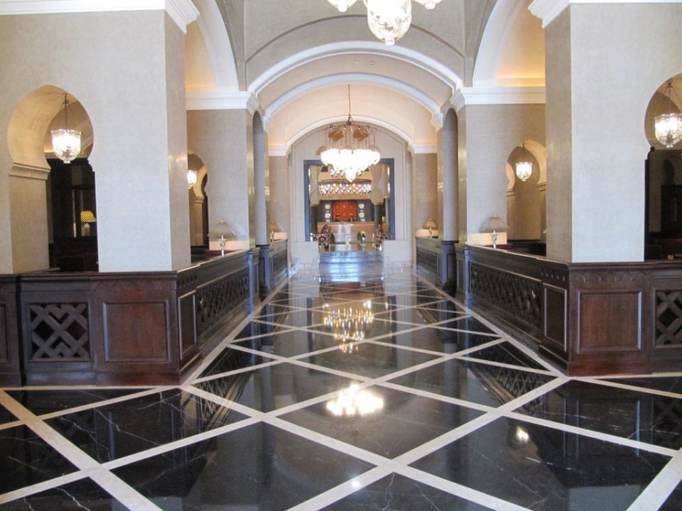 Lobby Miramar Al Aqah Beach Resort